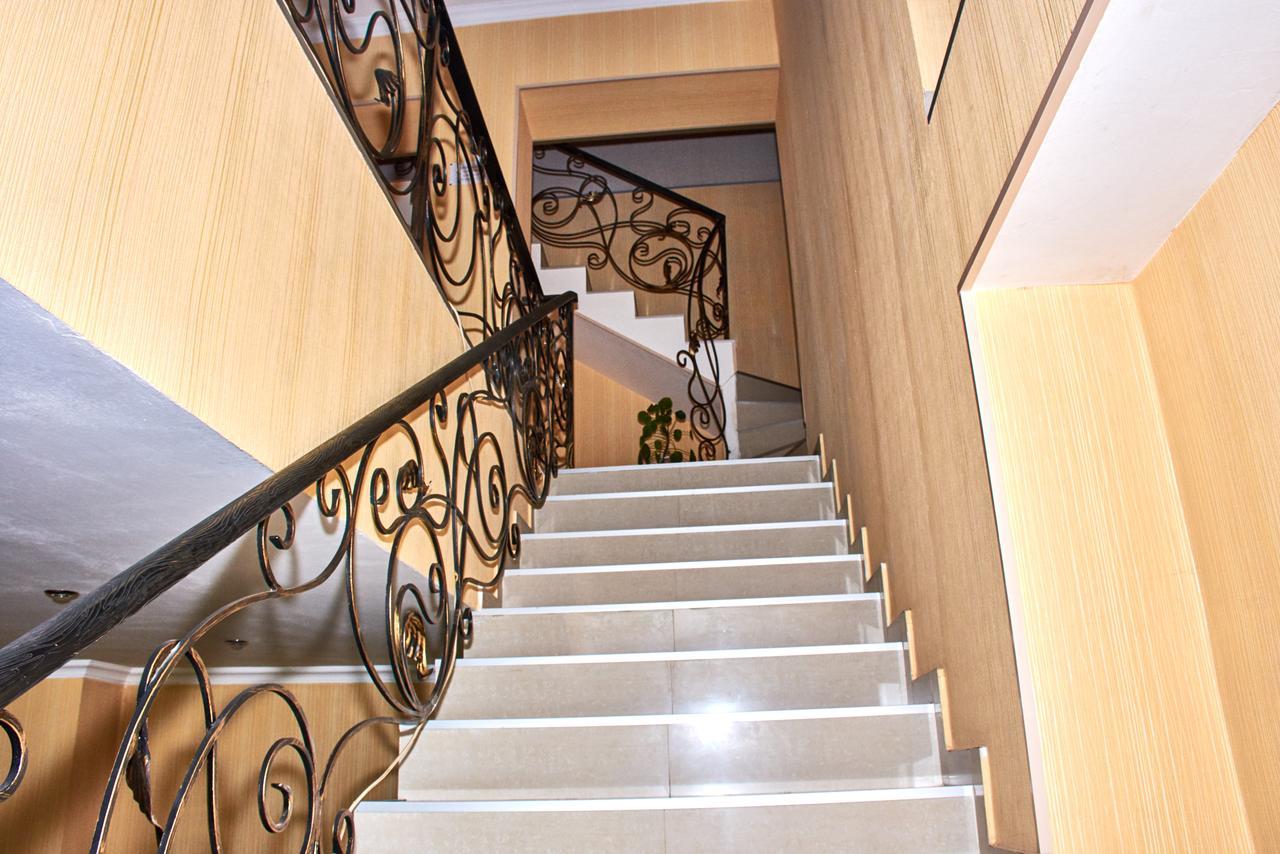 Hotel Georgia Gori Kültér fotó