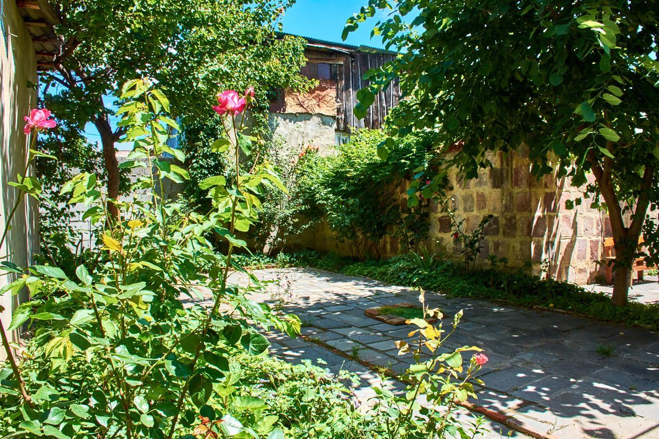 Hotel Georgia Gori Kültér fotó