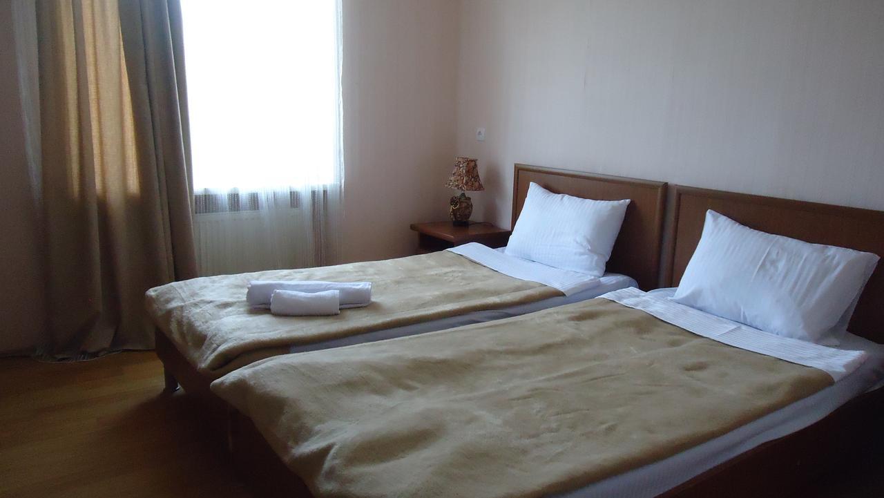 Hotel Georgia Gori Kültér fotó