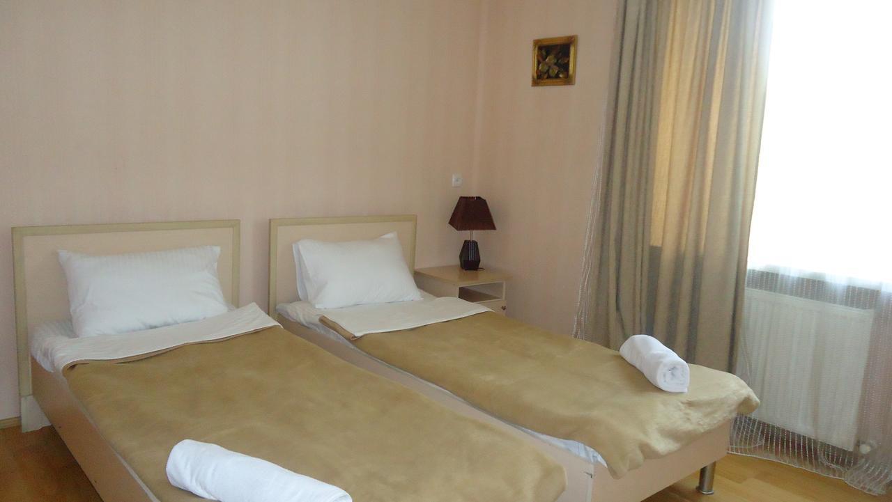 Hotel Georgia Gori Kültér fotó