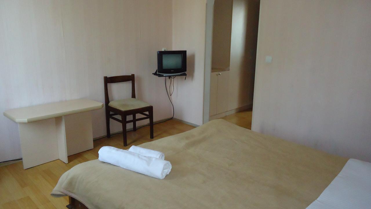 Hotel Georgia Gori Kültér fotó
